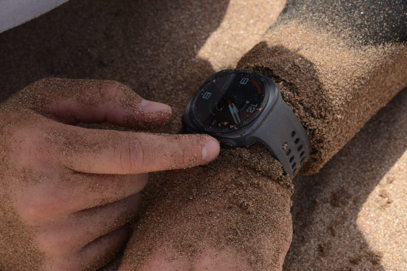 Du bien-être au quotidien aux aventures en plein air, Samsung Galaxy Watch vous accompagne à chaque instant