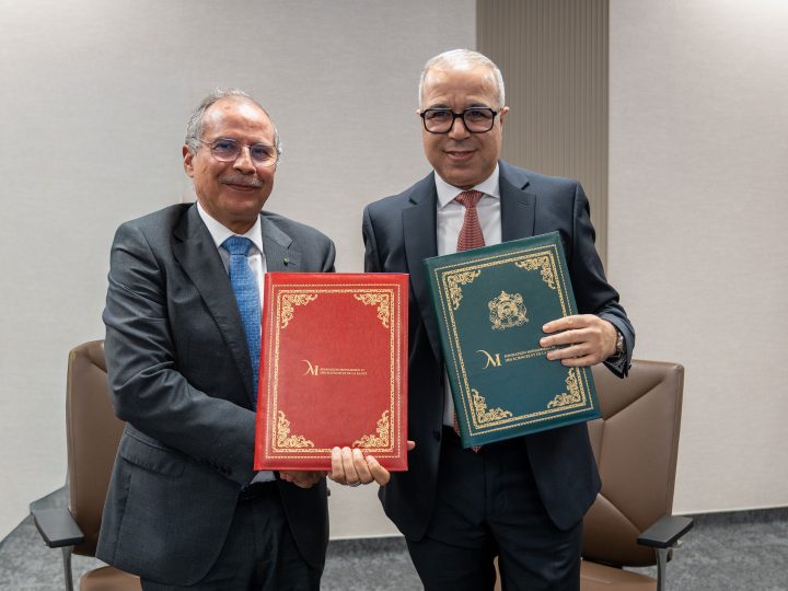 La Fondation Mohammed VI des Sciences et de la Santé et le Crédit Agricole du Maroc signent une convention de partenariat
