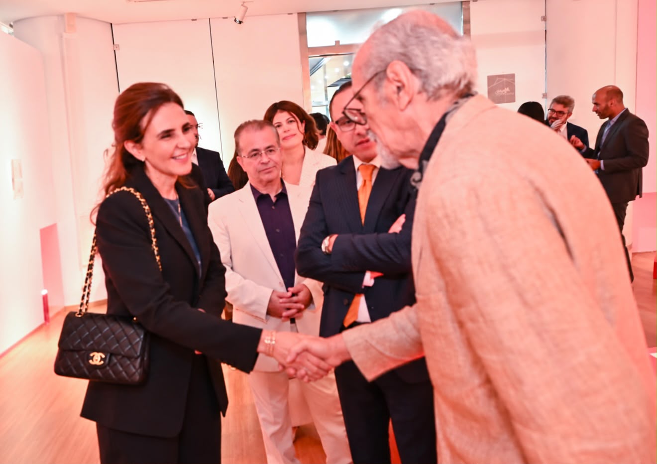LA GALERIE BANQUE POPULAIRE DE RABAT CELEBRE LA TRANSMISSION ARTISTIQUE A TRAVERS L’EXPOSITION « DU GROUPE DE CASABLANCA AUX NOUVELLES GENERATIONS »
